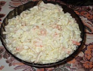 Салат с креветками и яйцом: морские кулинарные мотивы