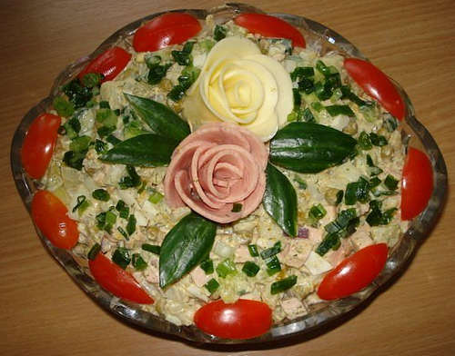 оформление_салата_оливье_фото_oformlenie_salata_oliv'e_foto