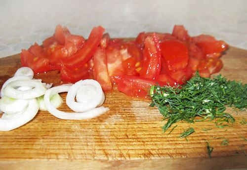 Салат из скумбрии, картофеля и сельдерея – кулинарный рецепт