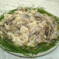 Салат с сыром и шампиньонами
