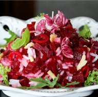 Увлекательные рецепты овощных салатов из разных стран
