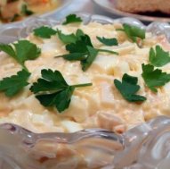 Кальмаровый салат — рецепты, способы приготовления