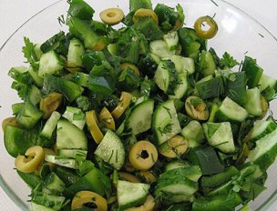 Зелёные салаты – вкусная и полезная еда на вашем столе