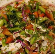 Универсальные и оригинальные салаты с куриным мясом