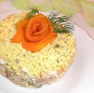 Салат из рыбных консервов — рецепты, способы приготовления