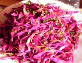 Салат из краснокочанной капусты – прекрасный выбор для любого случая!