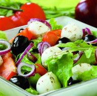 Вкусные салаты с моцареллой и помидорами для приготовления дома