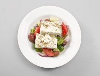 Греческий салат в классическом и других рецептах