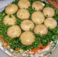 Салат «Грибная поляна» классический и диетический рецепт