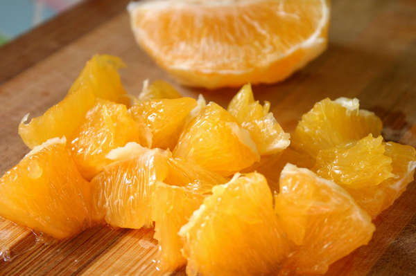 Очищенный апельсин